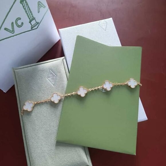 18k gold bracelet by Van Cleef & Arpels - Picture 3 of 7